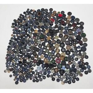 Bulk Assorted Sewing Buttons Lot of 540ct Mixed Sizes Colors Replacement Buttons